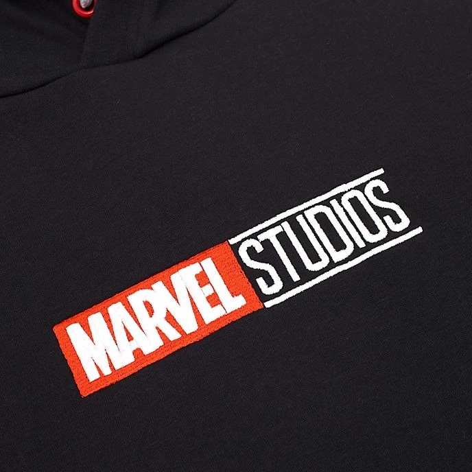 Disney Promo // Disney Store Marvel Studios Sweatshirt à Capuche Pour Adultes 4 Disney Promo // Disney Store Marvel Studios Sweatshirt à Capuche Pour Adultes – Image 4