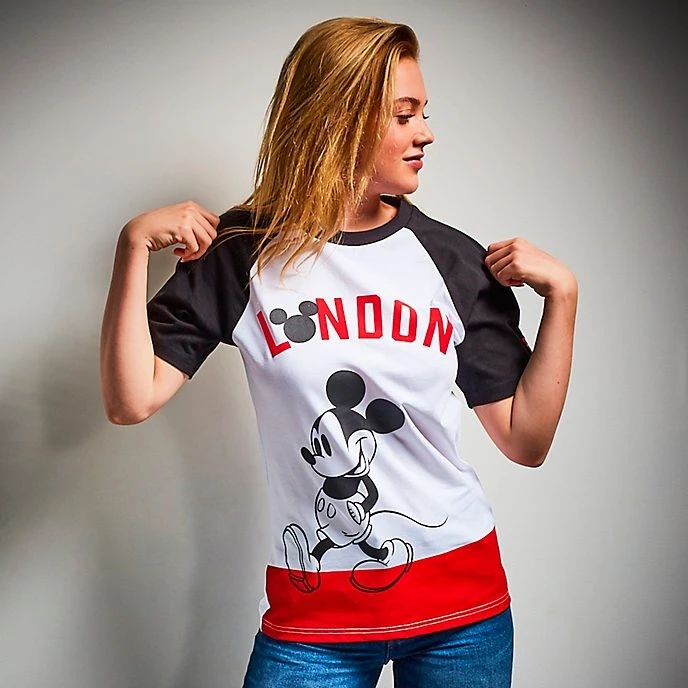 Disney Solde // Disney Store T-shirt Mickey Londres Pour Adultes 3 Disney Solde // Disney Store T-shirt Mickey Londres Pour Adultes – Image 3