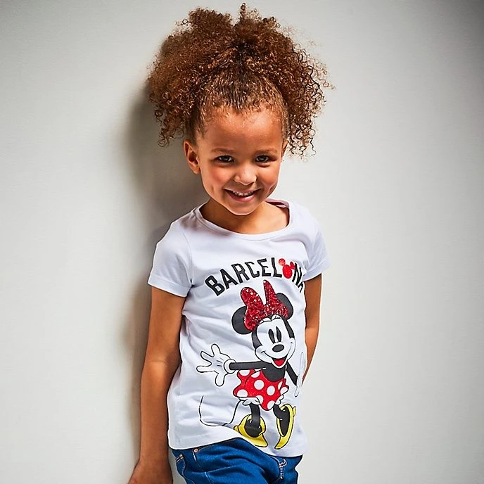 Promo Disney // Disney Store T-shirt Minnie Barcelone Pour Enfants 2 Promo Disney // Disney Store T-shirt Minnie Barcelone Pour Enfants – Image 2